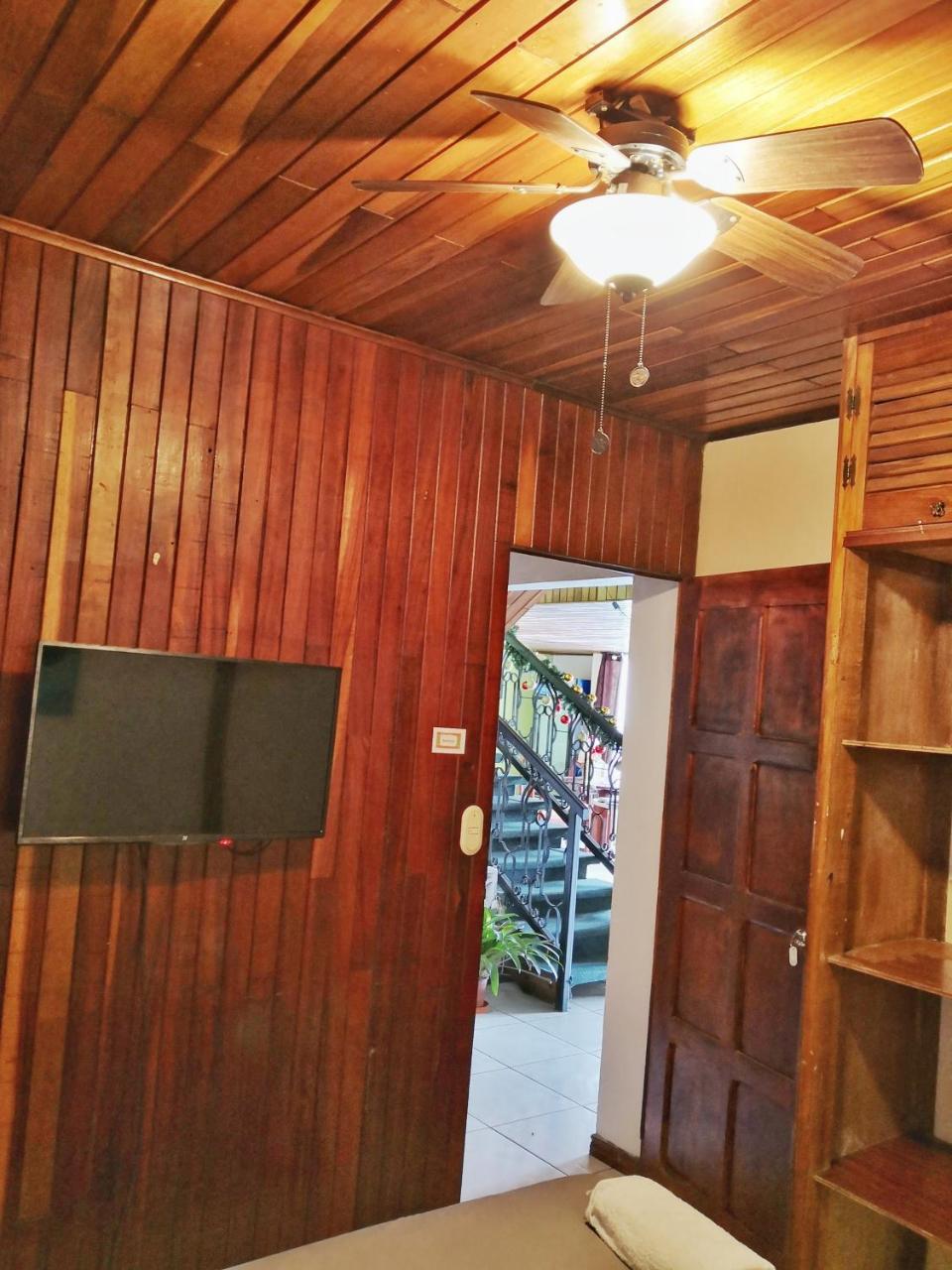 Vida Tropical Bed and Breakfast Alajuela Exteriör bild
