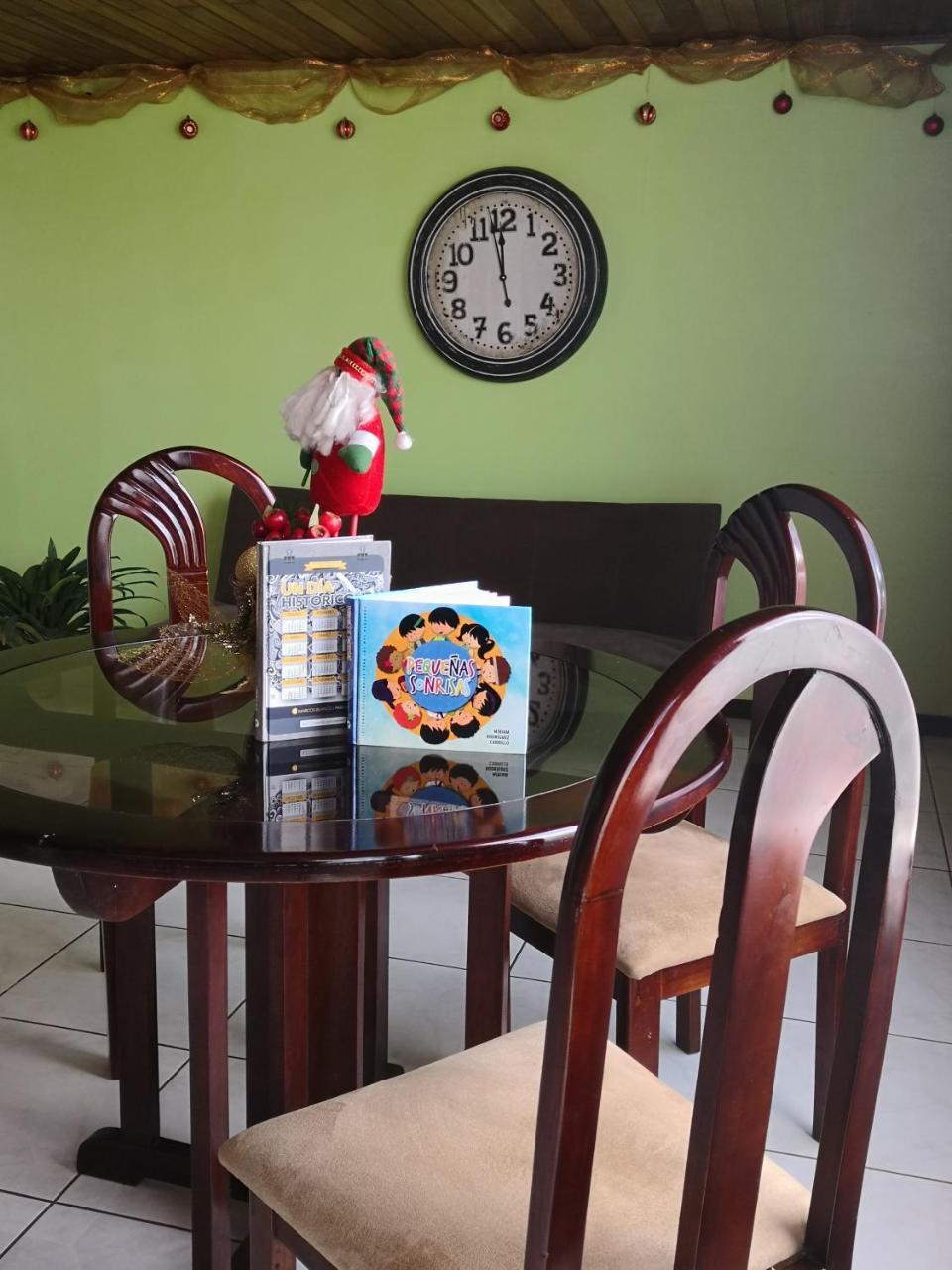 Vida Tropical Bed and Breakfast Alajuela Exteriör bild